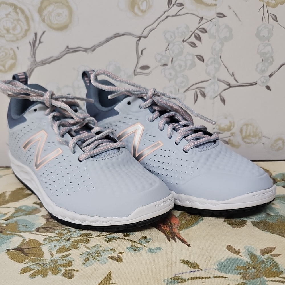 New Balance Women's Gray and Pink Athletic Shoes